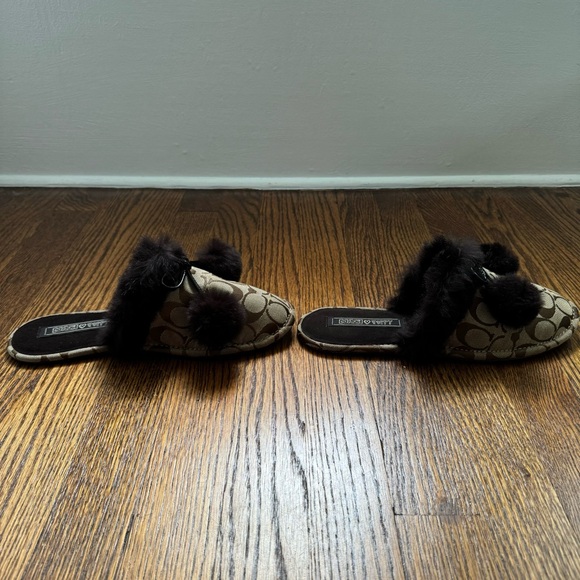 NWOT Coach Poppy Jayda Signature Slippers - Picture 6 of 8